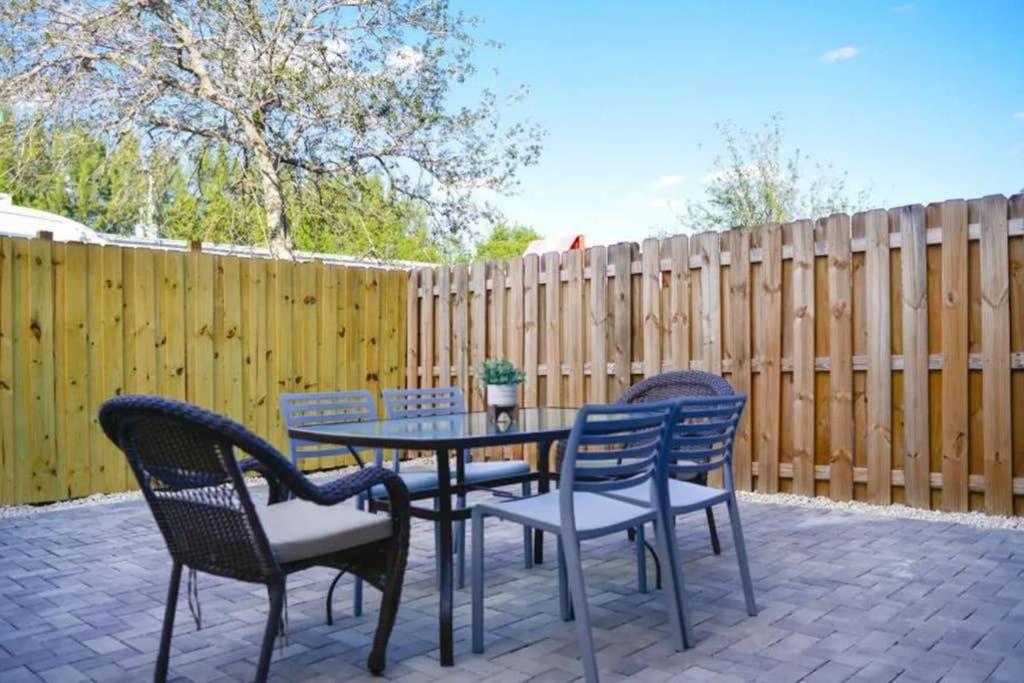 Outstanding Townhouse 18 Min From The Beach - Th2 Miami Eksteriør bilde